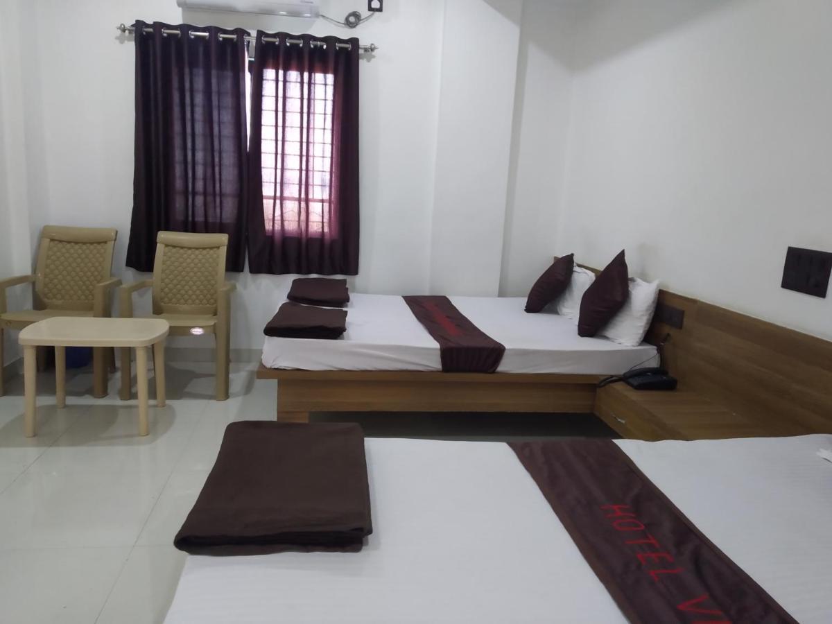 Hotel Vrundavan Pune Exteriör bild